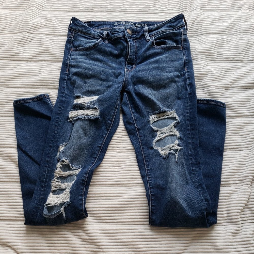 American Eagle Jegging Super Stretch X Distressed Jean – Size 10 X-Long